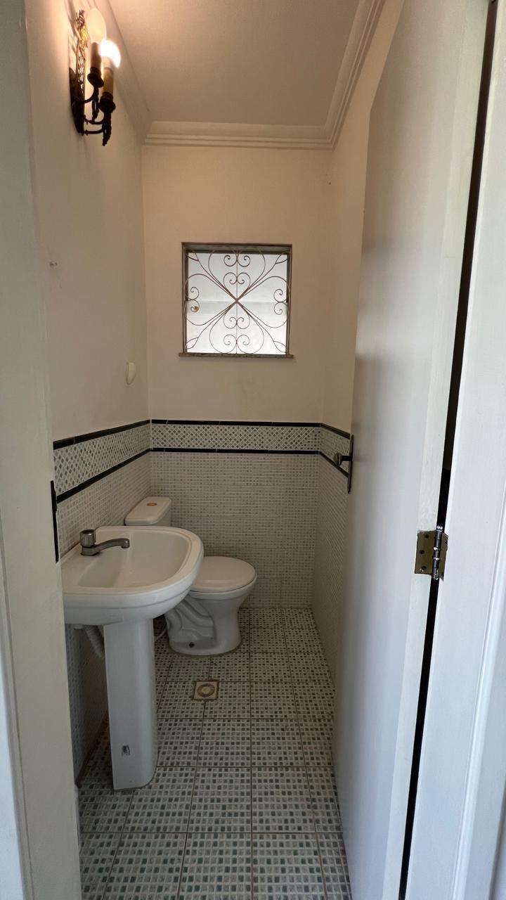 Imagem Casa de Condomínio com 3 Quartos para Alugar, 200 m²em Buraquinho - Lauro de Freitas