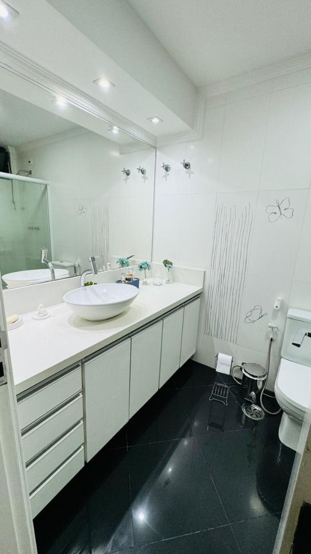 Imagem Apartamento com 3 Quartos à Venda, 157 m² em Vila Assunção - Santo André