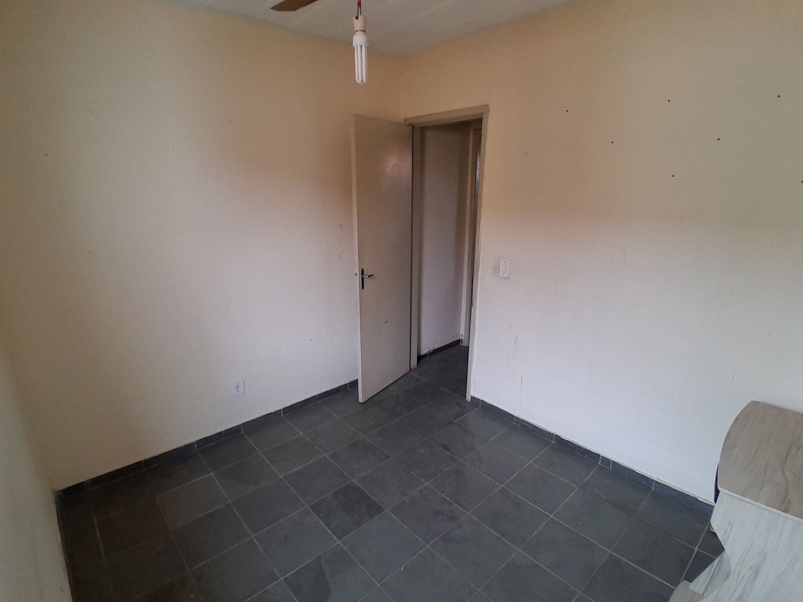 Imagem Casa com 2 Quartos à Venda, 80 m² em Bangu - Rio de Janeiro