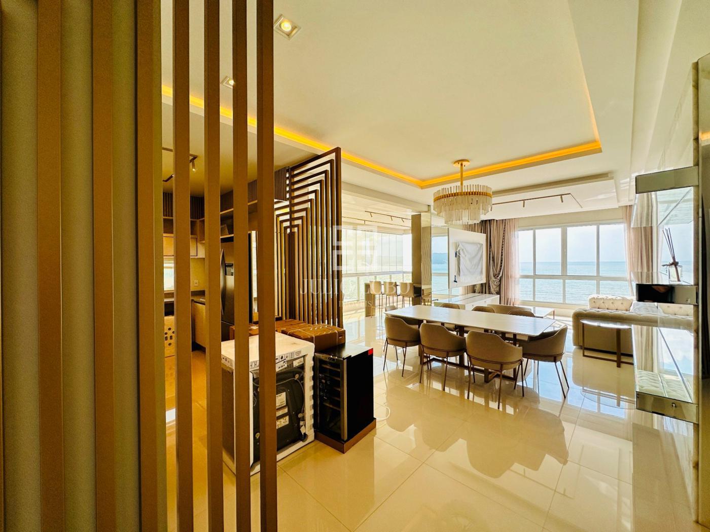 Imagem Apartamento com 4 Quartos à Venda, 180 m² em Meia Praia  - Itapema