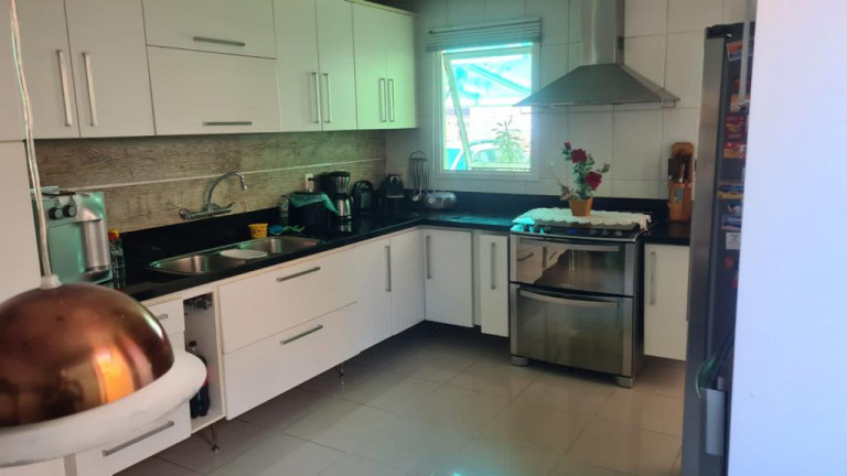Imagem Casa com 3 Quartos à Venda, 295 m² em Camboinhas - Niterói