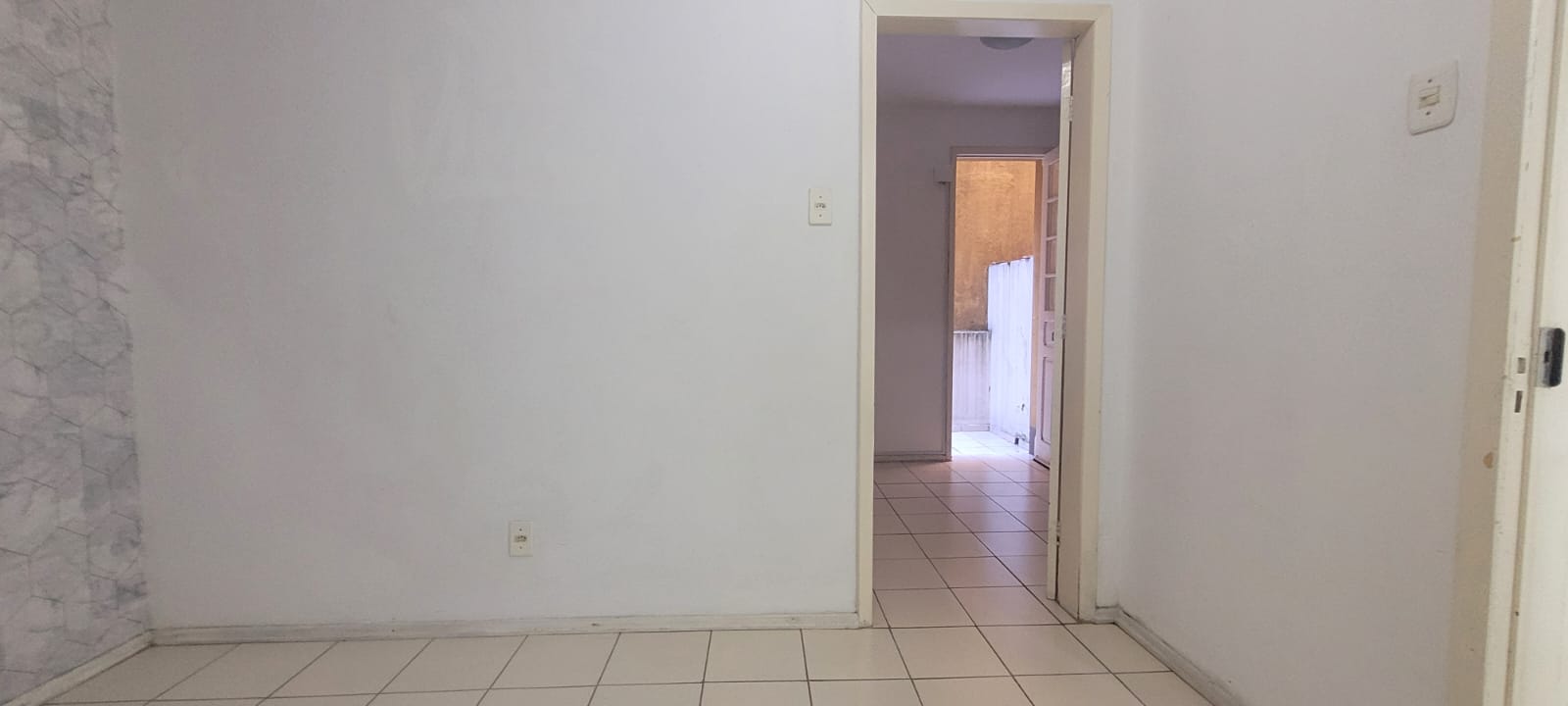 Imagem Sala Comercial à Venda, 27 m²em Centro - Santa Maria Imagem Sala Comercial à Venda, 27 m²em Centro - Santa Maria