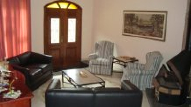 Imagem Sobrado com 4 Quartos à Venda, 418 m² em Condomínio Flamboyant-B - Atibaia