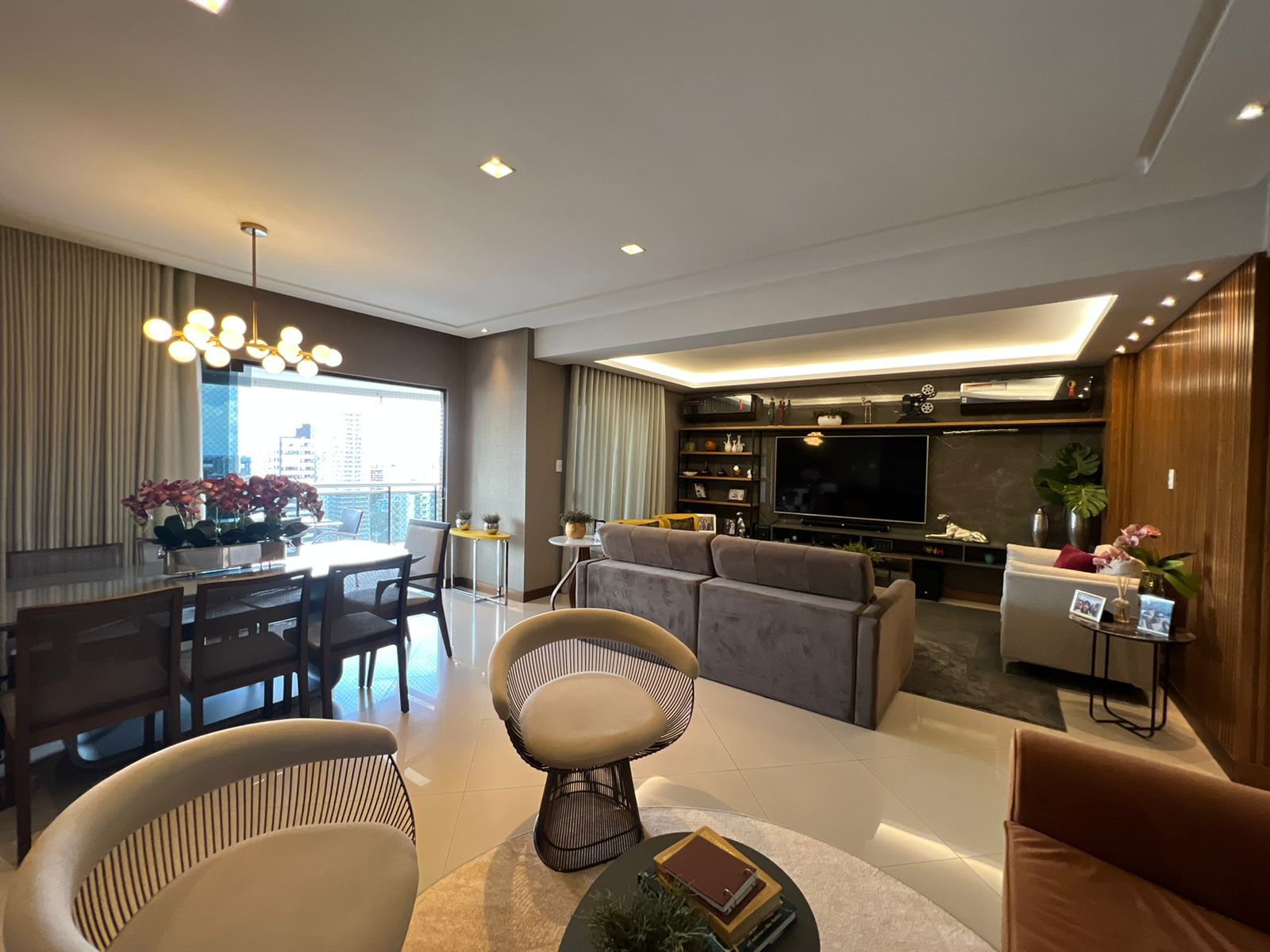 Imagem Apartamento com 1 Quarto à Venda, 185 m²em Umarizal - Belém