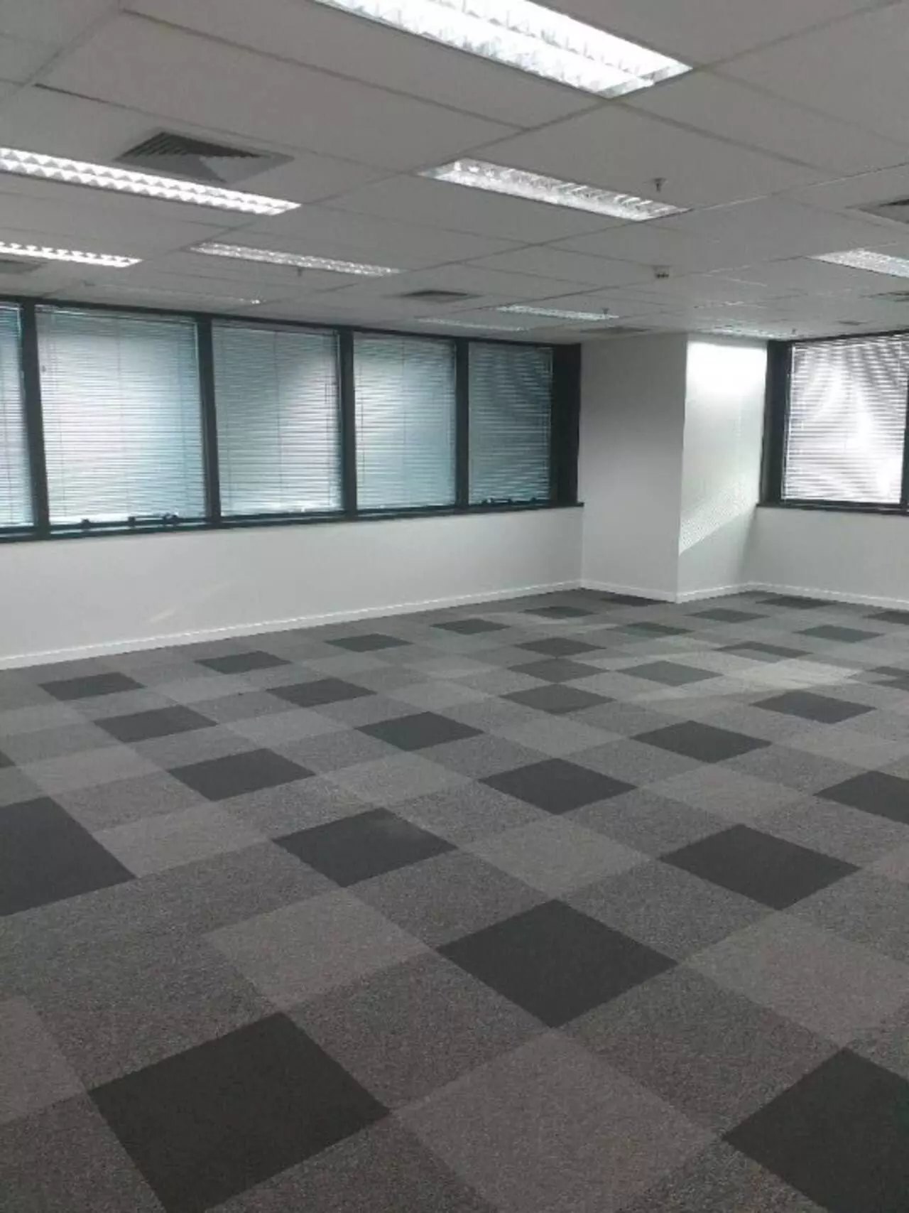 Imagem Sala Comercial à Venda ou Locação, 775 m² em Pinheiros - São Paulo