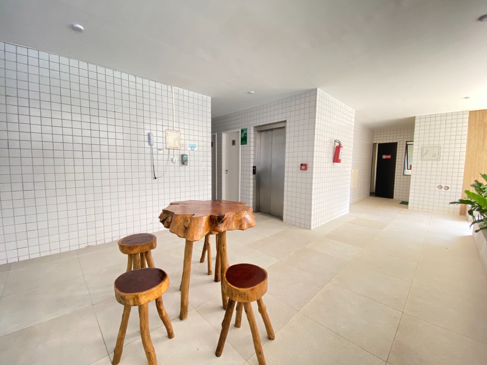 Imagem Apartamento com 3 Quartos para Alugar, 82 m²em Boa Viagem - Recife Imagem Apartamento com 3 Quartos para Alugar, 82 m²em Boa Viagem - Recife