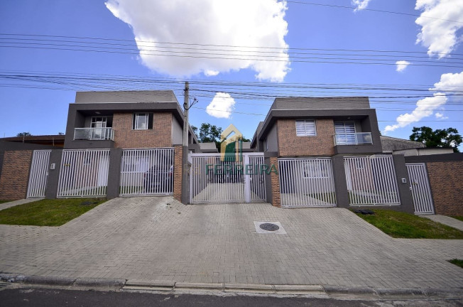 Imagem Sobrado com 3 Quartos à Venda,  em Santa Cândida - Curitiba