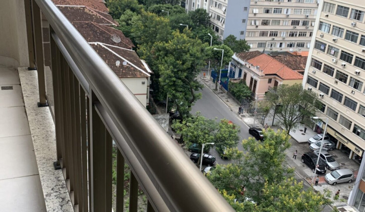 Imagem Apartamento com 3 Quartos à Venda, 135 m² em Botafogo - Rio de Janeiro Imagem Apartamento com 3 Quartos à Venda, 135 m² em Botafogo - Rio de Janeiro