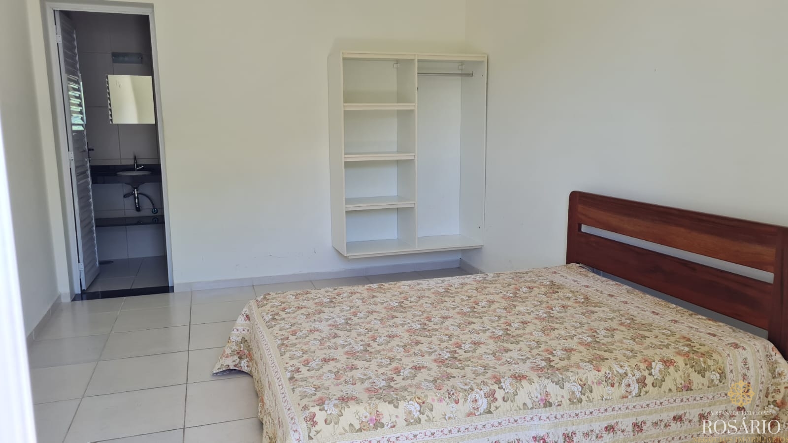 Imagem Casa de Condomínio com 9 Quartos à Venda, 212 m²em Enseada - Ubatuba