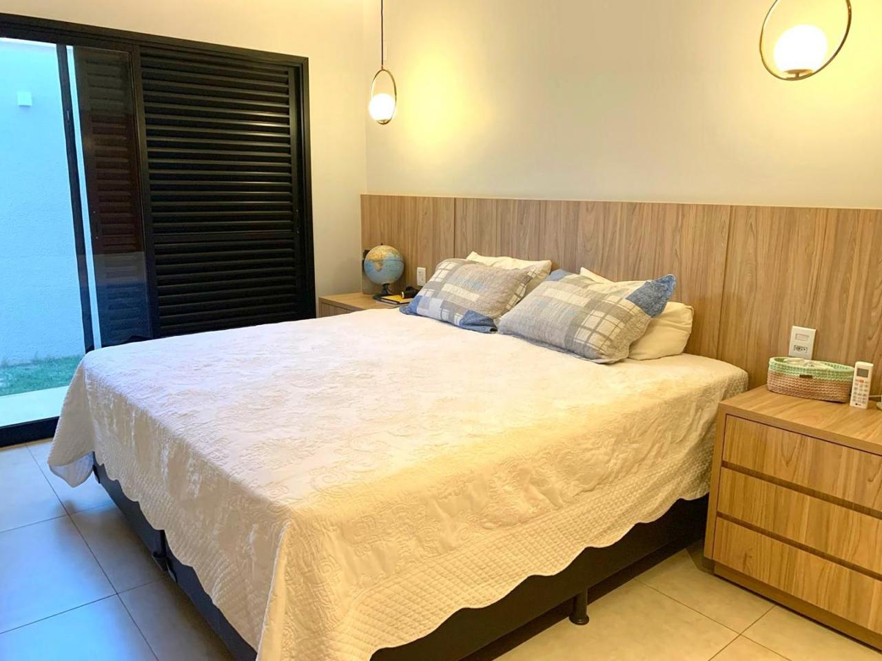Imagem Casa de Condomínio com 3 Quartos à Venda, 271 m²em Portal Sul - Bela Vista de Goiás Imagem Casa de Condomínio com 3 Quartos à Venda, 271 m²em Portal Sul - Bela Vista de Goiás