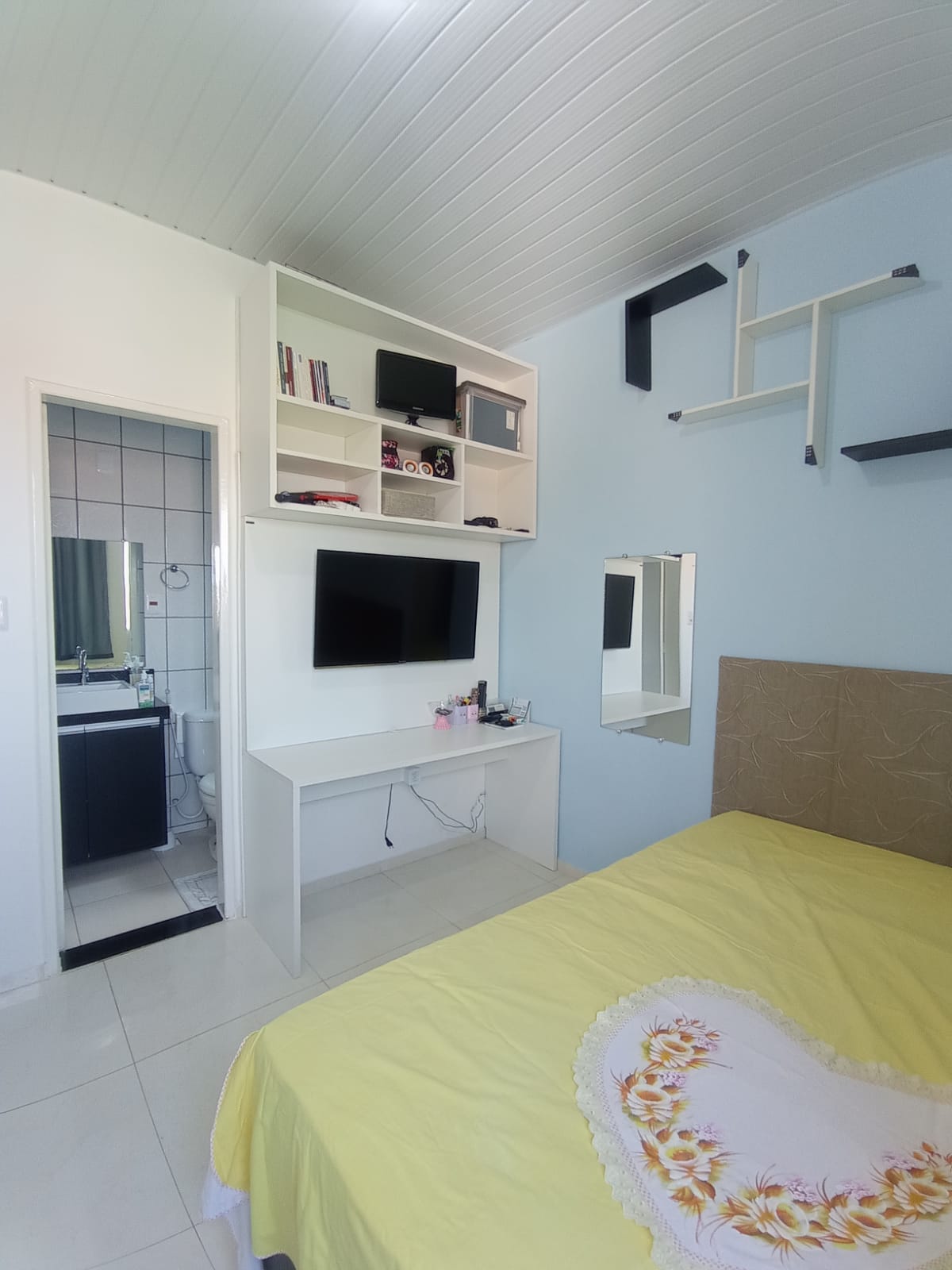 Imagem Apartamento com 2 Quartos à Venda, 65 m²em Coqueiro - Ananindeua