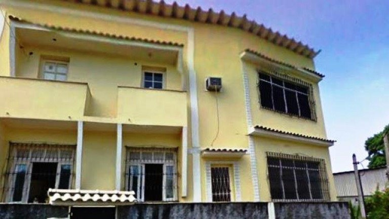 Casa com 6 Quartos à Venda, 400 m² em Santa Rosa - Niterói