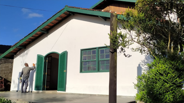Imagem Casa com 4 Quartos à Venda ou Temporada, 711 m²em Alto Vila Inglesa - Campos do Jordão