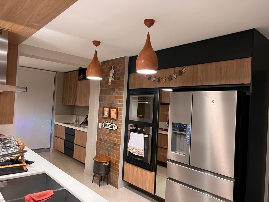 Imagem Apartamento com 3 Quartos à Venda, 181 m²em Cambuí - Campinas