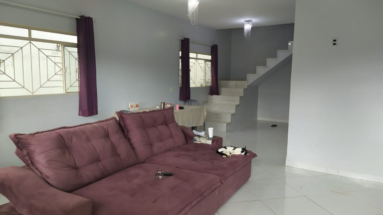 Imagem Sobrado com 4 Quartos à Venda,  em Jardim Ipiranga - Aparecida de Goiânia
