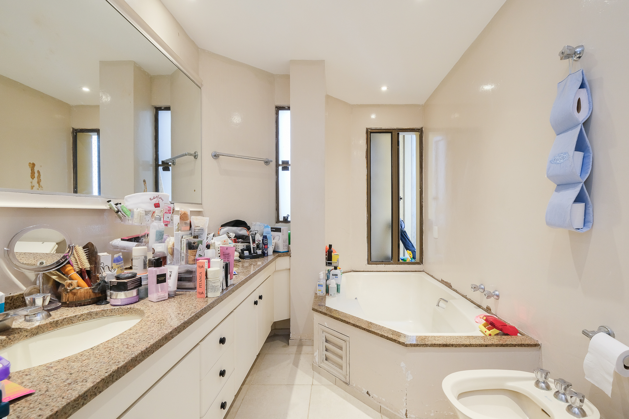 Imagem Apartamento com 4 Quartos à Venda ou Locação, 270 m²em Santa Cecília - São Paulo Imagem Apartamento com 4 Quartos à Venda ou Locação, 270 m²em Santa Cecília - São Paulo