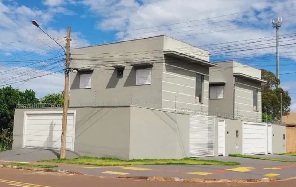Sobrado com 1 Quarto à Venda, 120 m²em Vila Danúbio Azul - Campo Grande