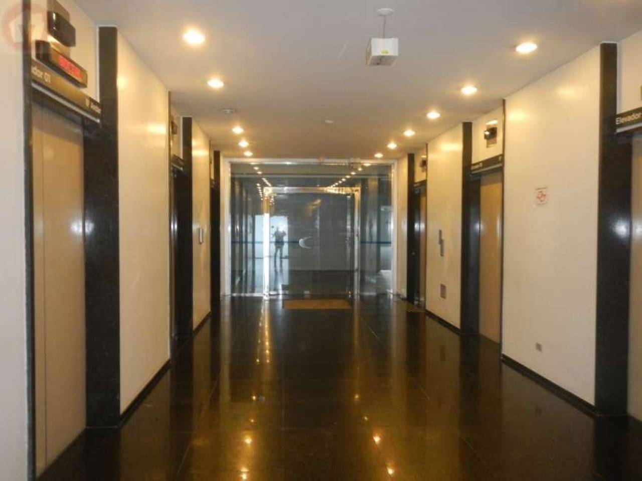 Imagem Sala Comercial à Venda ou Locação, 2.844 m² em Jardim São Luís - São Paulo Imagem Sala Comercial à Venda ou Locação, 2.844 m² em Jardim São Luís - São Paulo