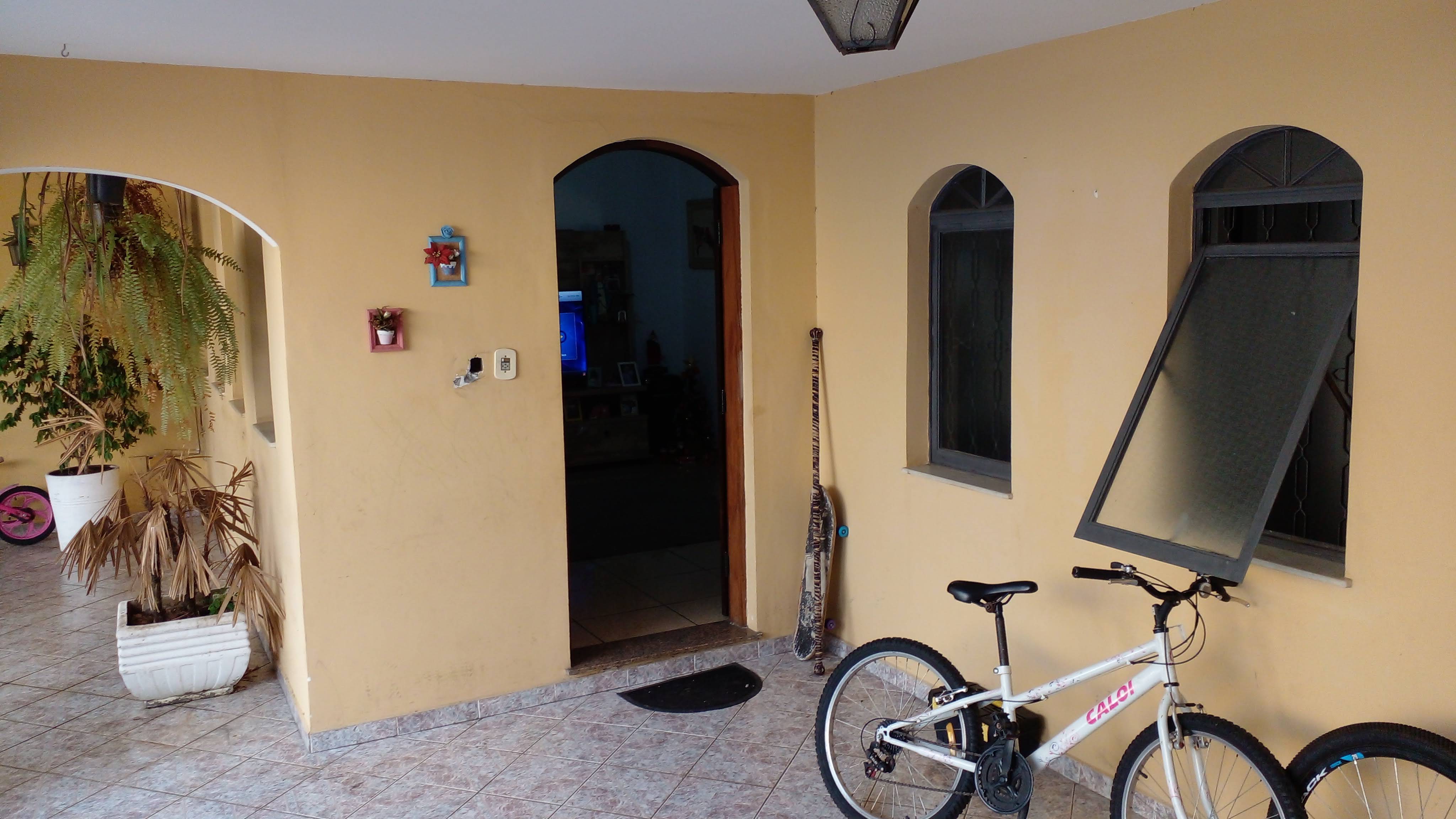 Imagem Casa com 3 Quartos à Venda, 220 m²em Vila Cintra - Mogi das Cruzes