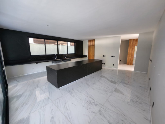 Imagem Casa com 5 Quartos à Venda, 1.600 m² em Barra da Tijuca - Rio de Janeiro Imagem Casa com 5 Quartos à Venda, 1.600 m² em Barra da Tijuca - Rio de Janeiro