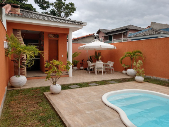 Imagem Casa com 4 Quartos à Venda, 180 m² em Praia de Itaipuaçu (Itaipuaçu) - Maricá Imagem Casa com 4 Quartos à Venda, 180 m² em Praia de Itaipuaçu (Itaipuaçu) - Maricá