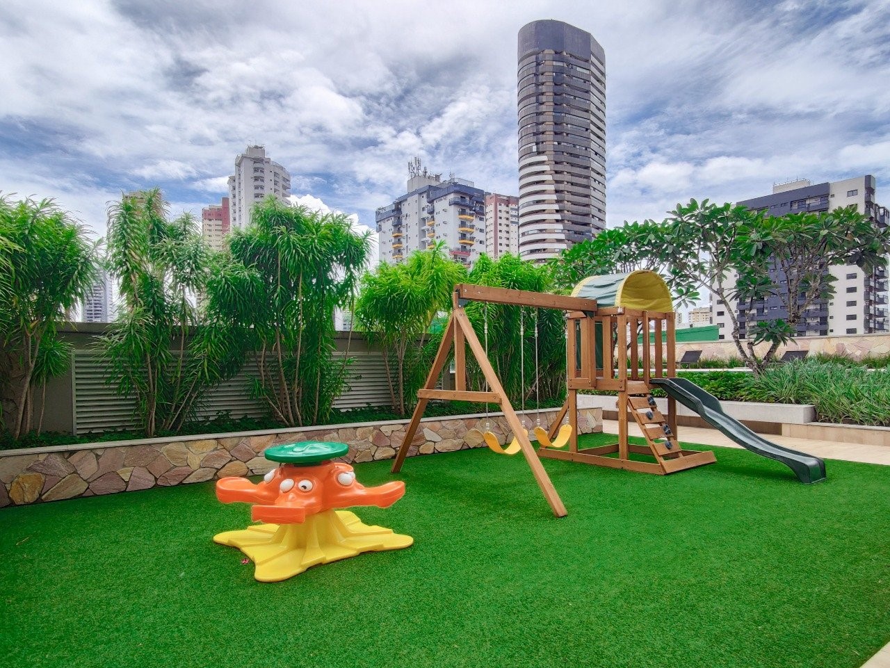Imagem Apartamento com 2 Quartos para Alugar, 71 m²em Umarizal - Belém