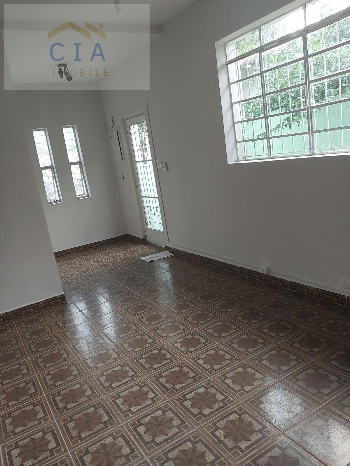 Imagem Casa com 2 Quartos à Venda, 160 m²em Vila Albertina - São Paulo