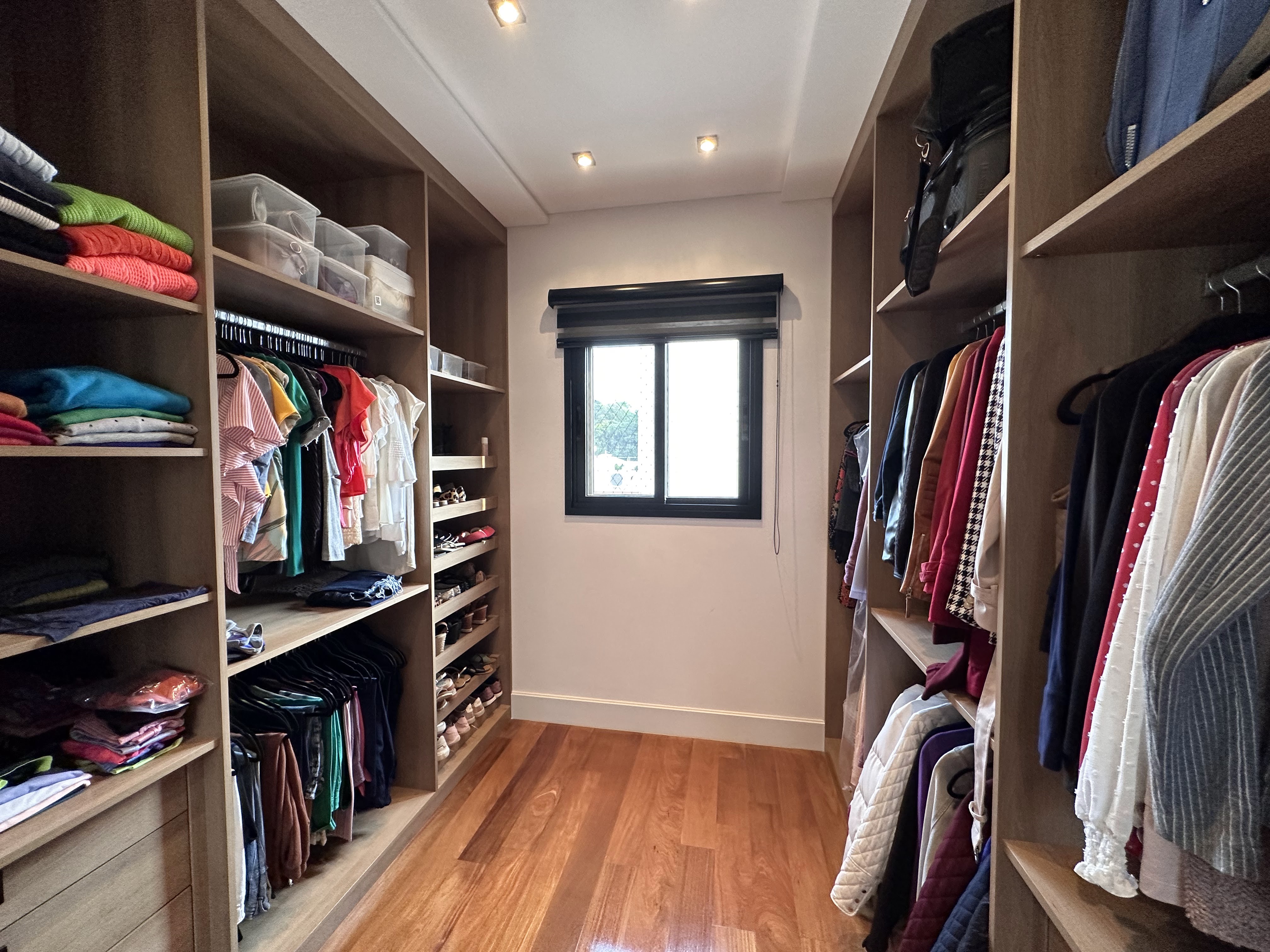 Imagem Sobrado com 4 Quartos à Venda, 395 m²em Jardim Novo Mundo - Jundiaí