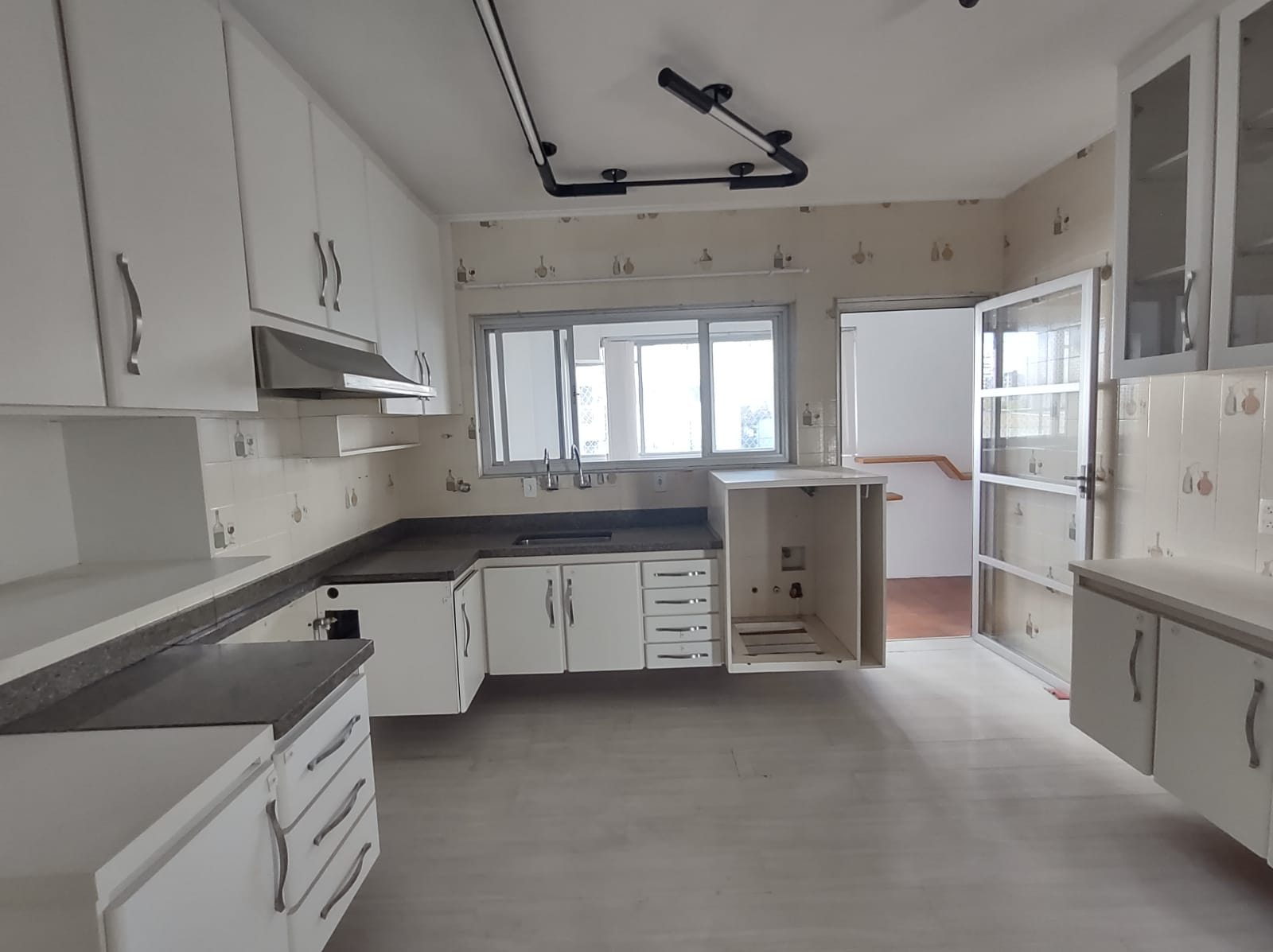 Imagem Apartamento com 3 Quartos à Venda ou Temporada, 136 m²em Vila Pompéia - São Paulo Imagem Apartamento com 3 Quartos à Venda ou Temporada, 136 m²em Vila Pompéia - São Paulo