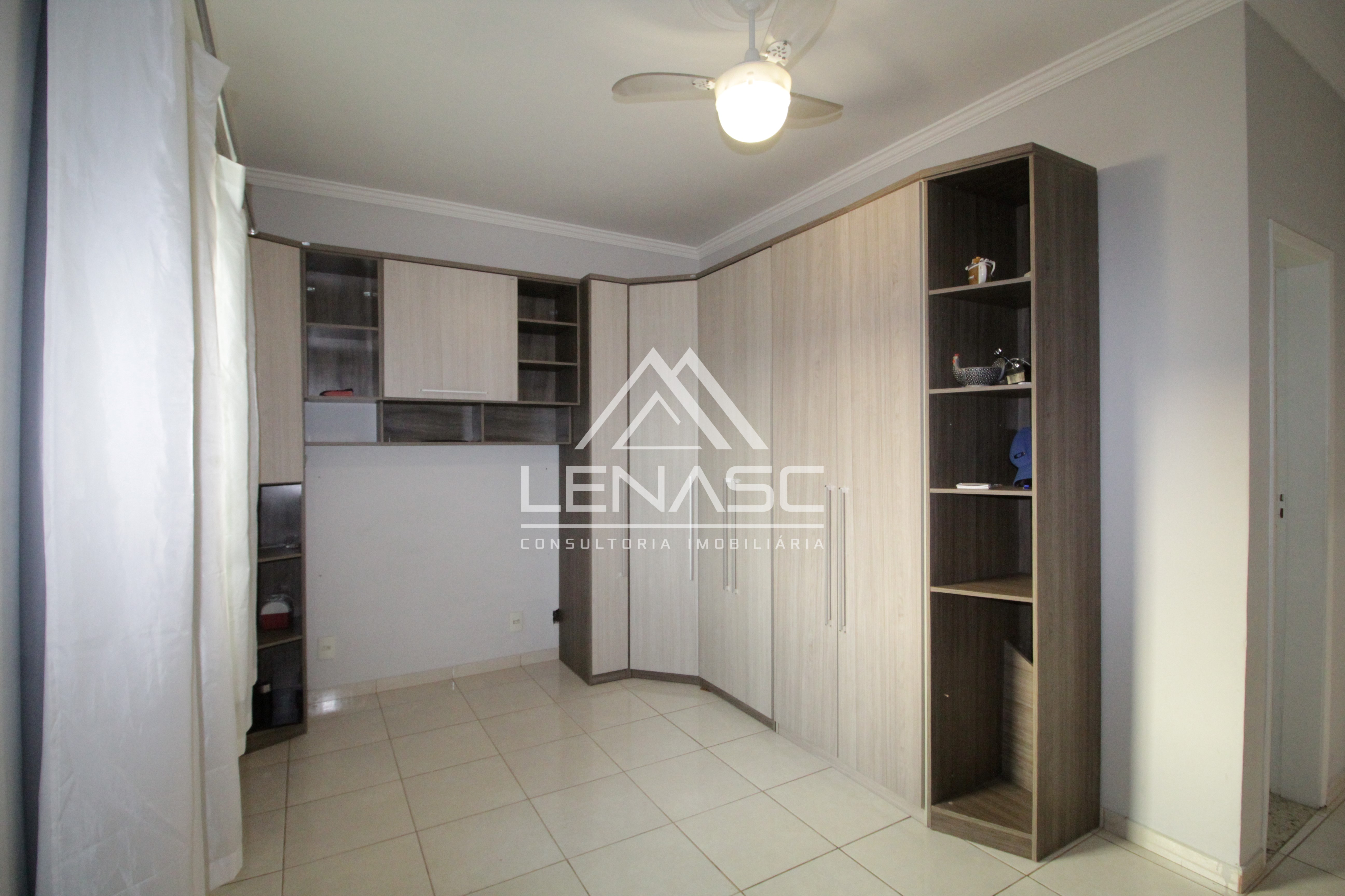 Imagem Casa de Condomínio com 4 Quartos à Venda, 250 m²em Campo Grande - Rio de Janeiro Imagem Casa de Condomínio com 4 Quartos à Venda, 250 m²em Campo Grande - Rio de Janeiro