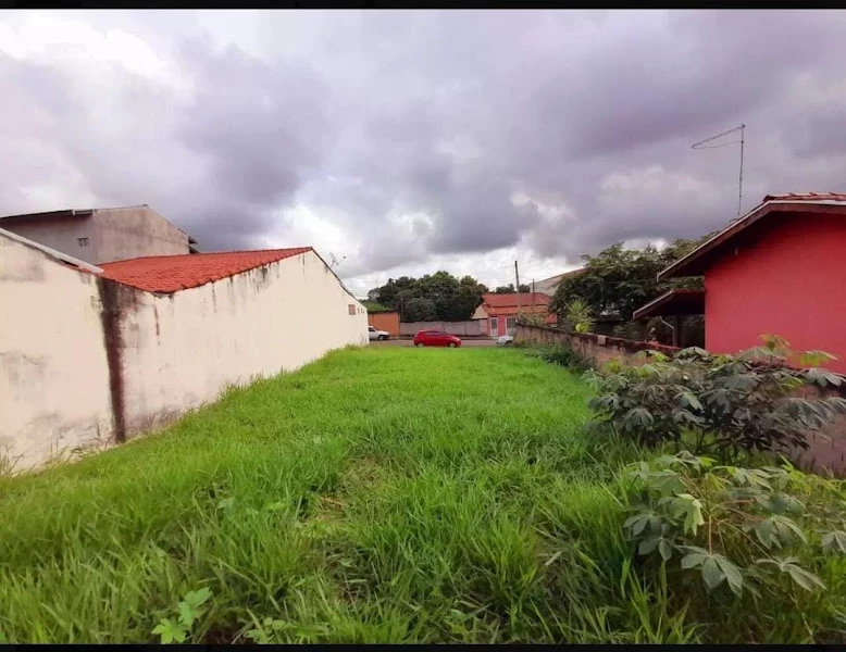 Terreno à Venda, 250 m² em Jardim Dona Irma - Jaguariúna