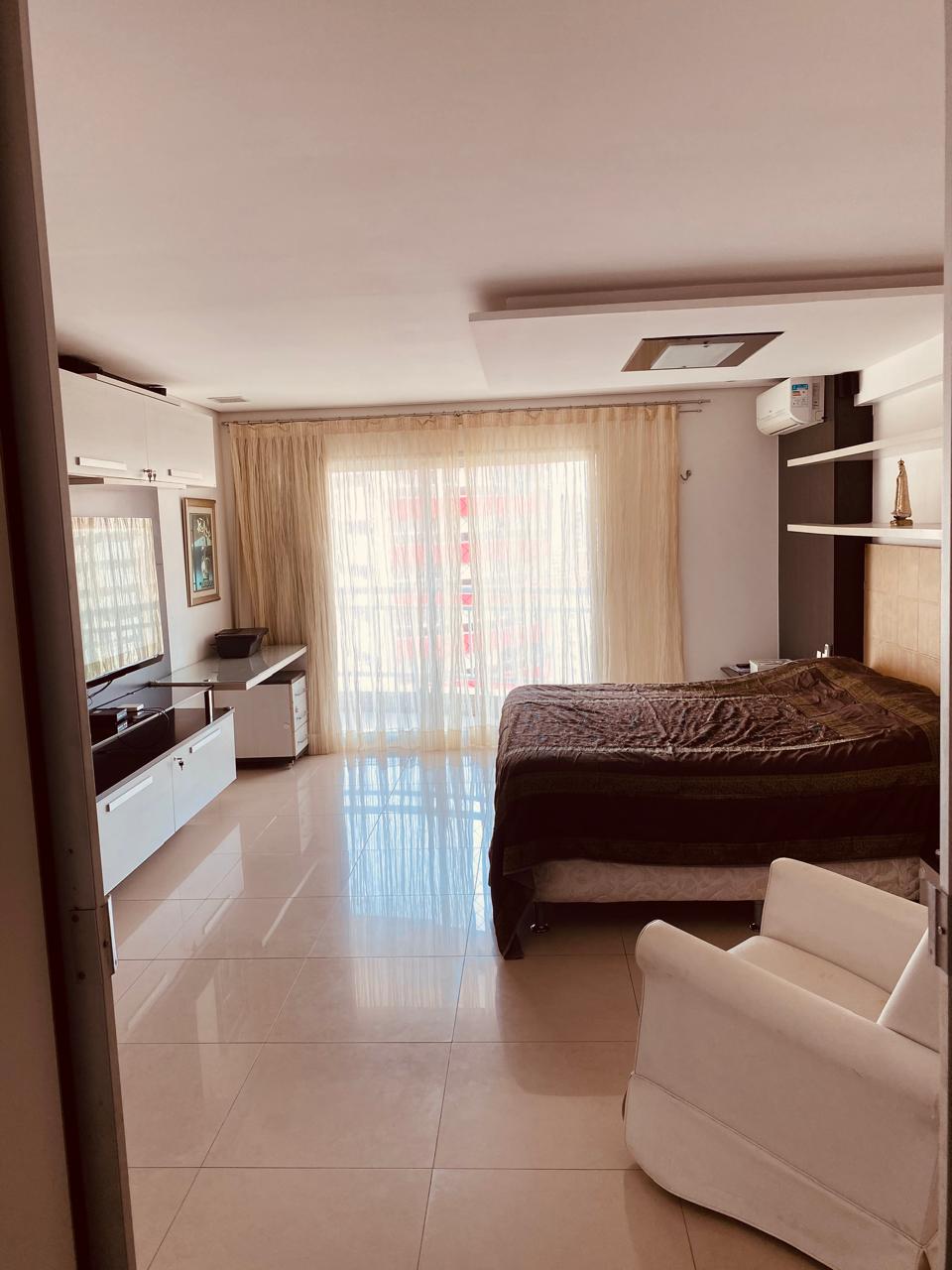 Imagem Apartamento com 5 Quartos à Venda, 350 m²em Meireles - Fortaleza