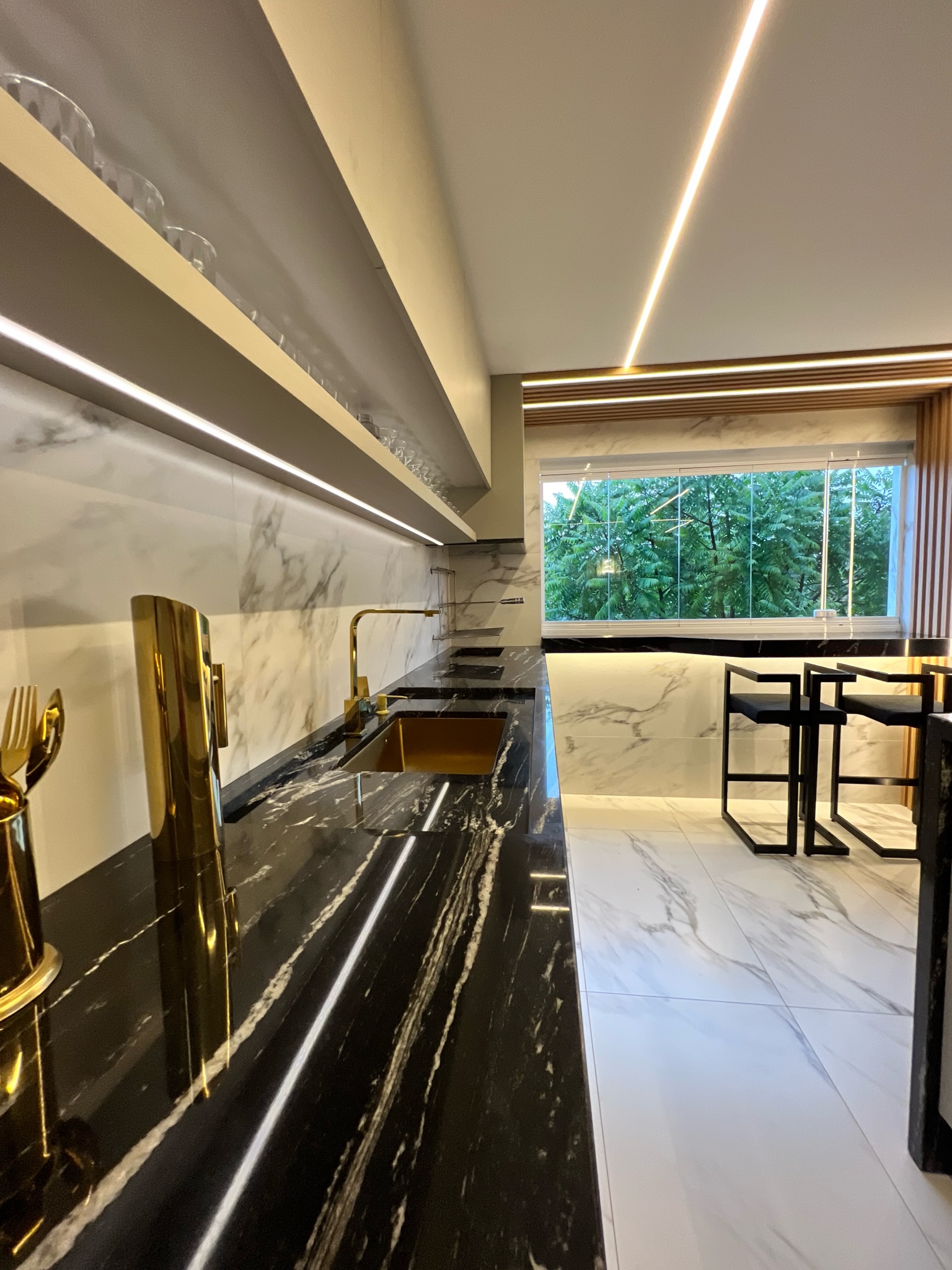 Imagem Apartamento com 3 Quartos à Venda, 114 m²em Cascatinha - Curitiba Imagem Apartamento com 3 Quartos à Venda, 114 m²em Cascatinha - Curitiba