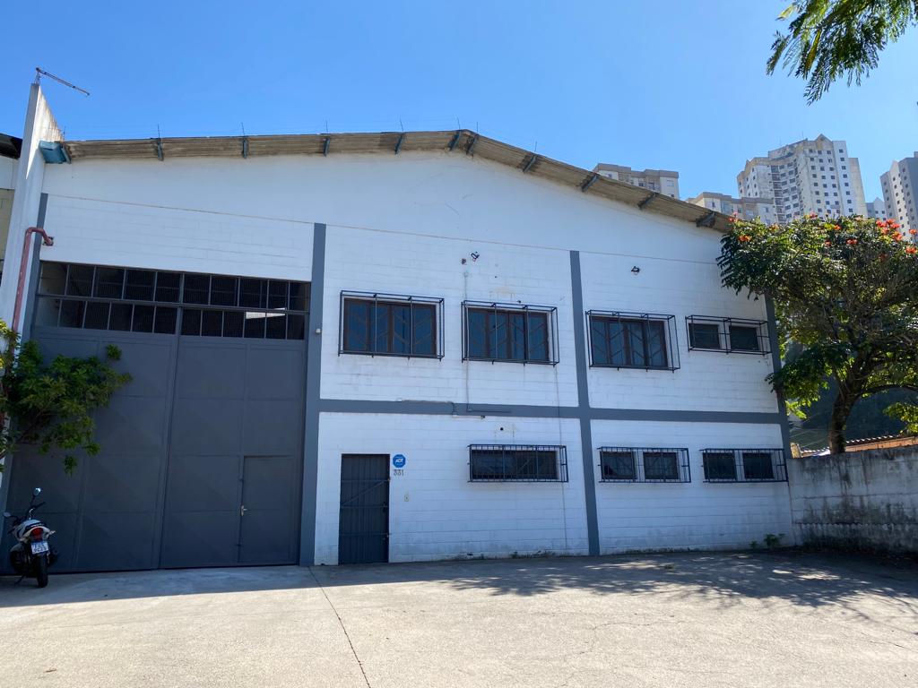 Galpão para Alugar, 1.300 m² em Jardim Henriqueta - Taboão da Serra