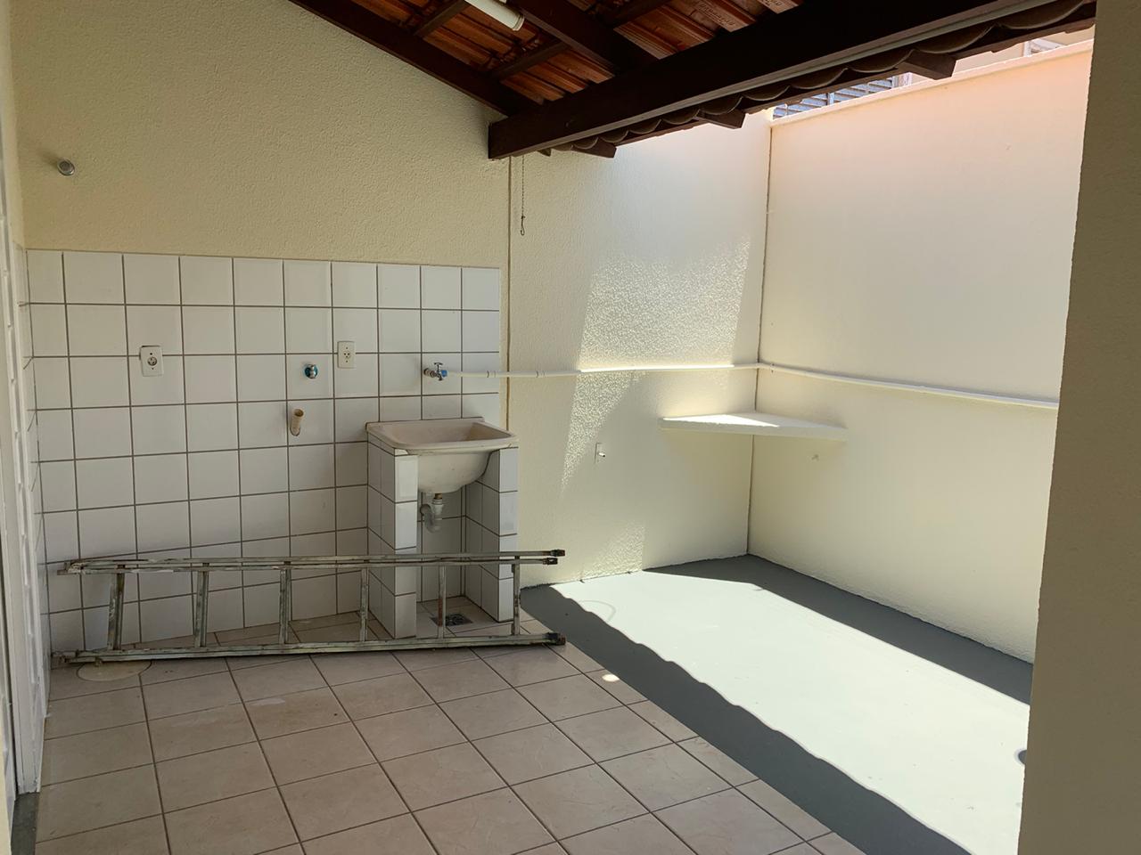 Imagem Sobrado com 3 Quartos à Venda, 130 m² em Setor Jaó - Goiânia Imagem Sobrado com 3 Quartos à Venda, 130 m² em Setor Jaó - Goiânia