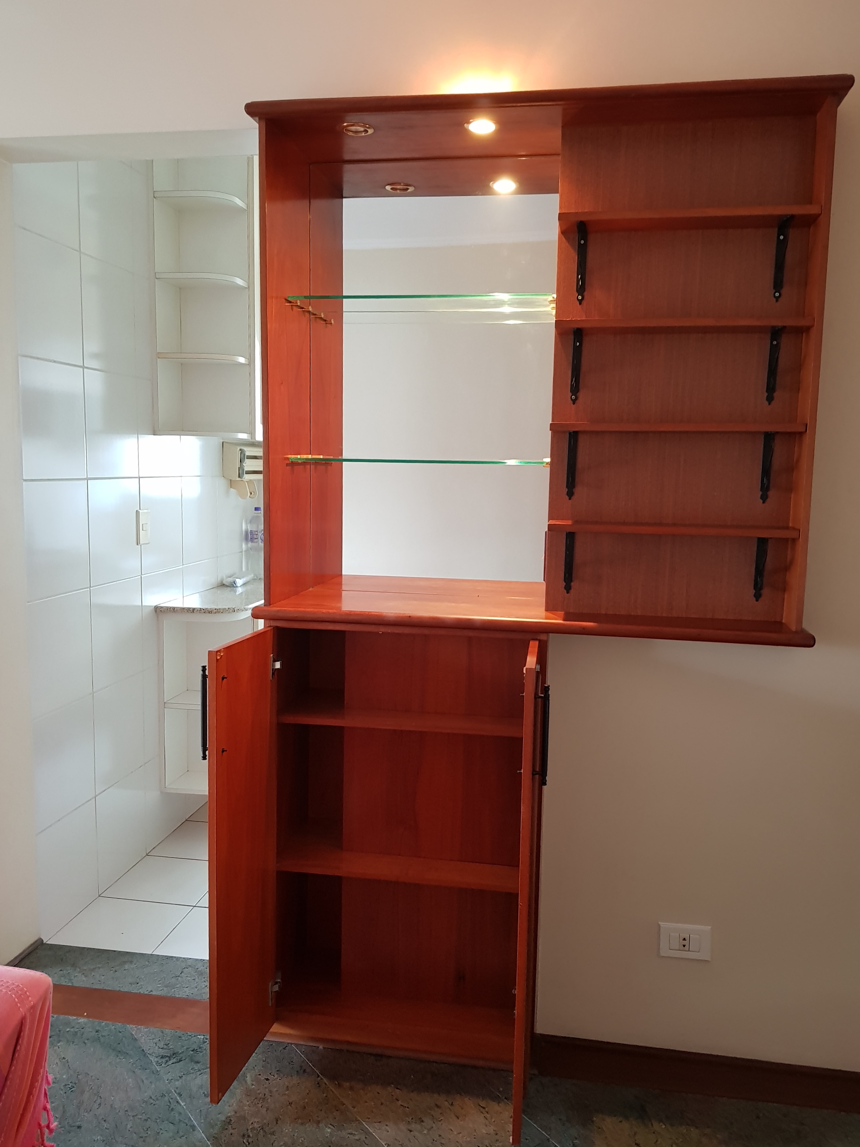 Imagem Apartamento com 1 Quarto à Venda, Locação ou Temporada, 42 m²em Consolação - São Paulo