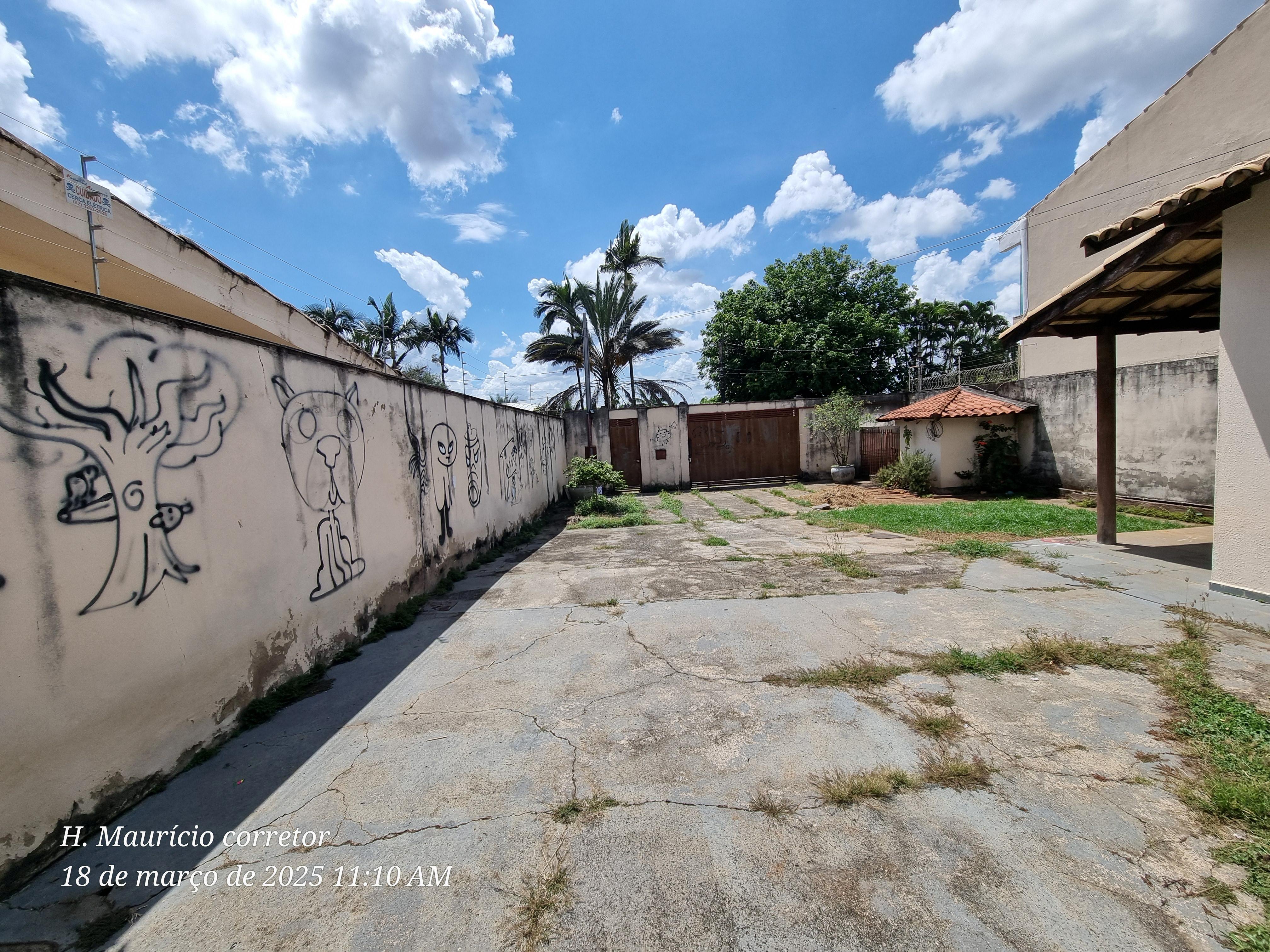 Imagem Casa com 2 Quartos à Venda, 191 m² em Setor Jaó - Goiânia Imagem Casa com 2 Quartos à Venda, 191 m² em Setor Jaó - Goiânia