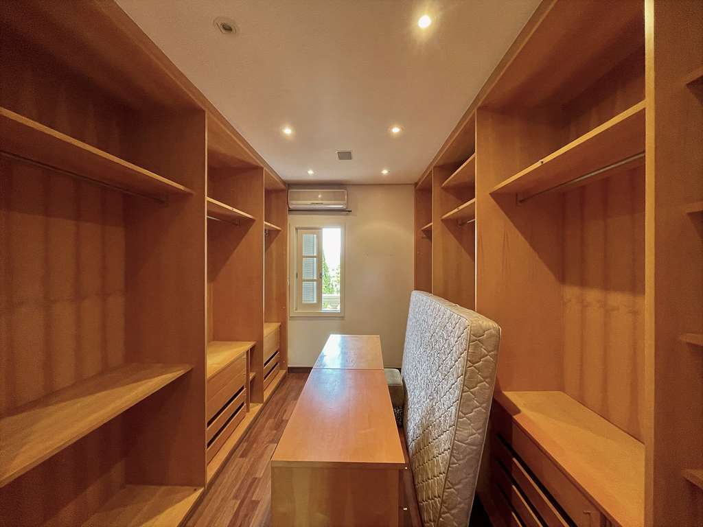 Imagem Casa com 6 Quartos à Venda ou Locação, 721 m²em Palos Verdes - Carapicuíba