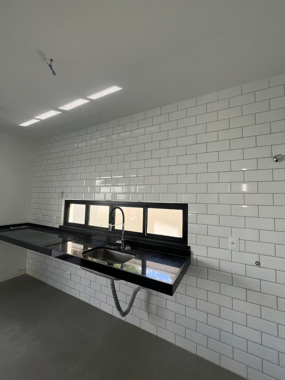 Imagem Casa de Condomínio com 4 Quartos à Venda, 295 m² em Cidade Alpha - Eusébio Imagem Casa de Condomínio com 4 Quartos à Venda, 295 m² em Cidade Alpha - Eusébio