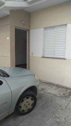 Imagem Casa de Condomínio com 2 Quartos para Alugar, 56 m² em Jardim Layr - Mogi das Cruzes