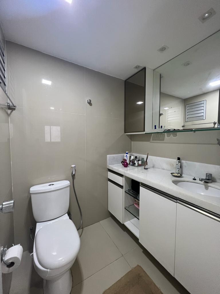 Imagem Apartamento com 4 Quartos à Venda, 150 m²em Boa Viagem - Recife