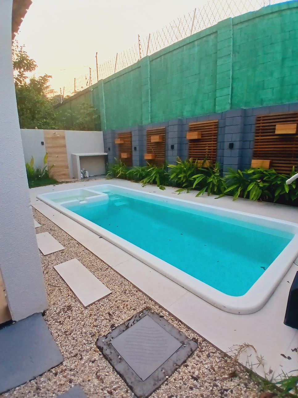 Imagem Casa com 4 Quartos à Venda, 241 m² em Ponta Negra - Manaus