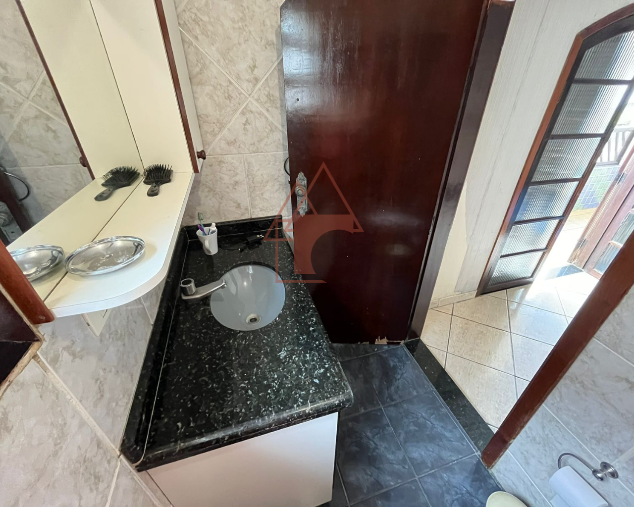 Imagem Sobrado com 4 Quartos à Venda, 162 m² em Vila Ponte Nova - Cubatão Imagem Sobrado com 4 Quartos à Venda, 162 m² em Vila Ponte Nova - Cubatão