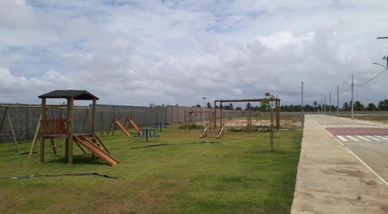 Imagem Terreno em Condomínio à Venda, 250 m² em Centro - Barra dos Coqueiros