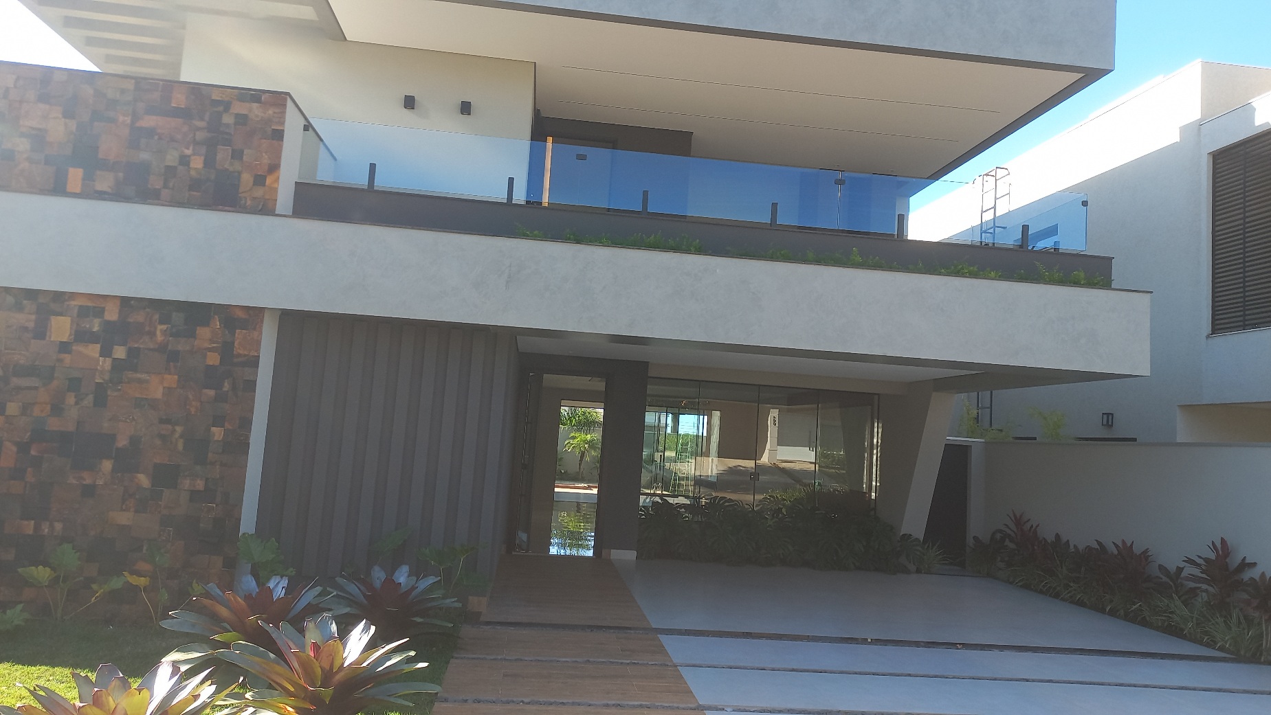 Sobrado com 4 Quartos à Venda, 342 m²em Parque dos Novos Estados - Campo Grande
