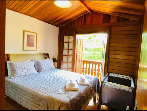 Imagem Casa com 3 Quartos à Venda, 1.000 m² em Capivari - Campos do Jordão
