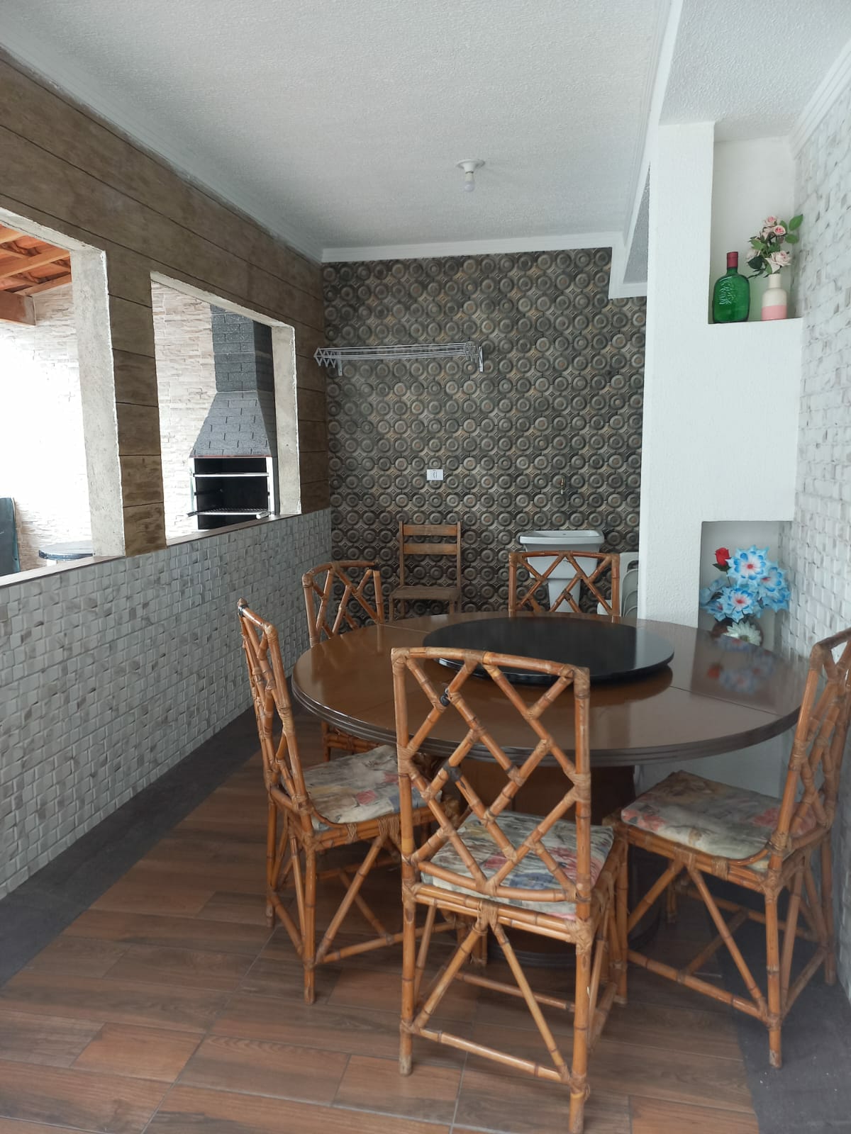 Imagem Casa com 1 Quarto à Venda, 320 m²em Enseada - Guarujá Imagem Casa com 1 Quarto à Venda, 320 m²em Enseada - Guarujá