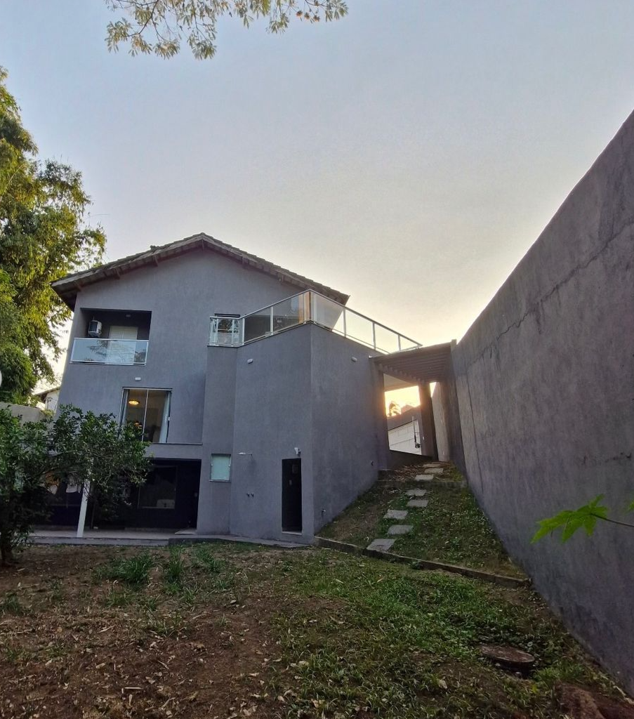 Imagem Sobrado com 4 Quartos à Venda, 277 m²em Jardim Nathalie - Mogi das Cruzes