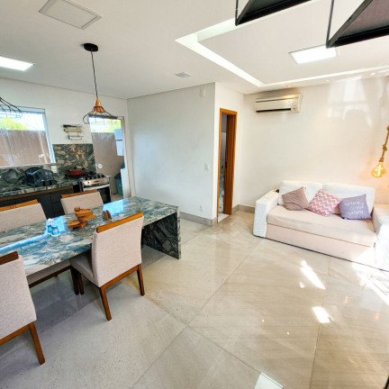 Imagem Casa com 2 Quartos à Venda, 67 m²em Imbassaí - Mata de São João Imagem Casa com 2 Quartos à Venda, 67 m²em Imbassaí - Mata de São João