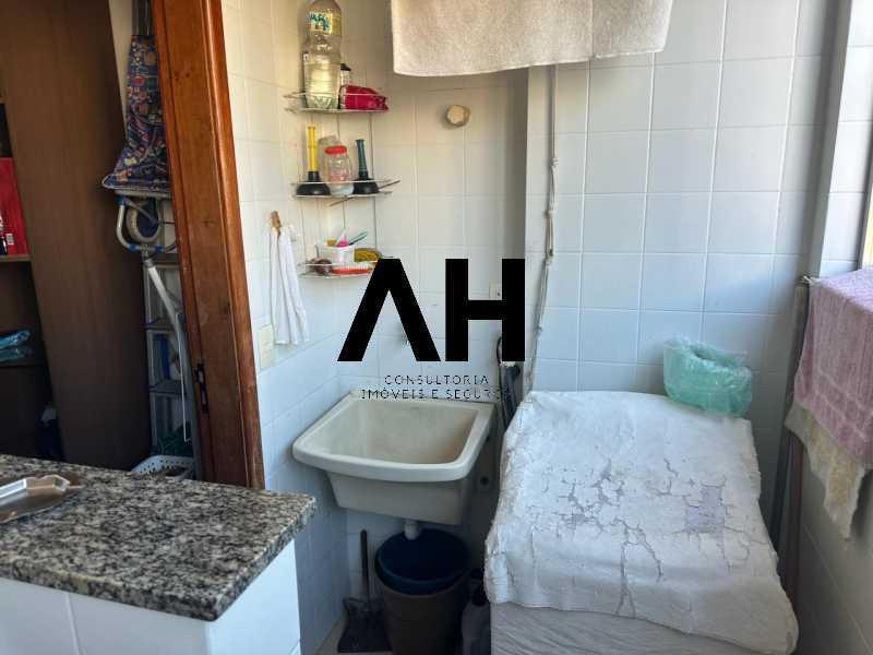 Imagem Apartamento com 3 Quartos à Venda, 85 m²em Santa Rosa - Niterói Imagem Apartamento com 3 Quartos à Venda, 85 m²em Santa Rosa - Niterói